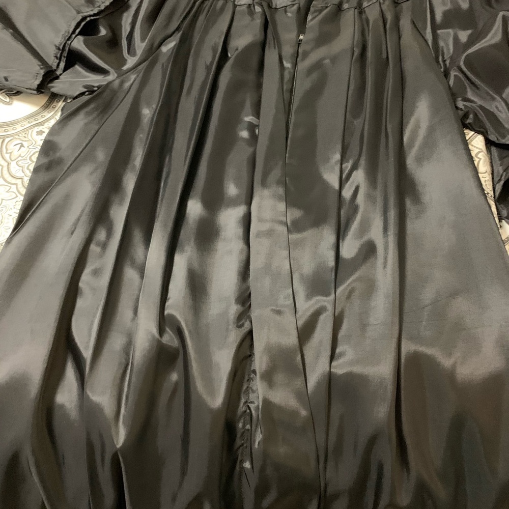 Graduation gown